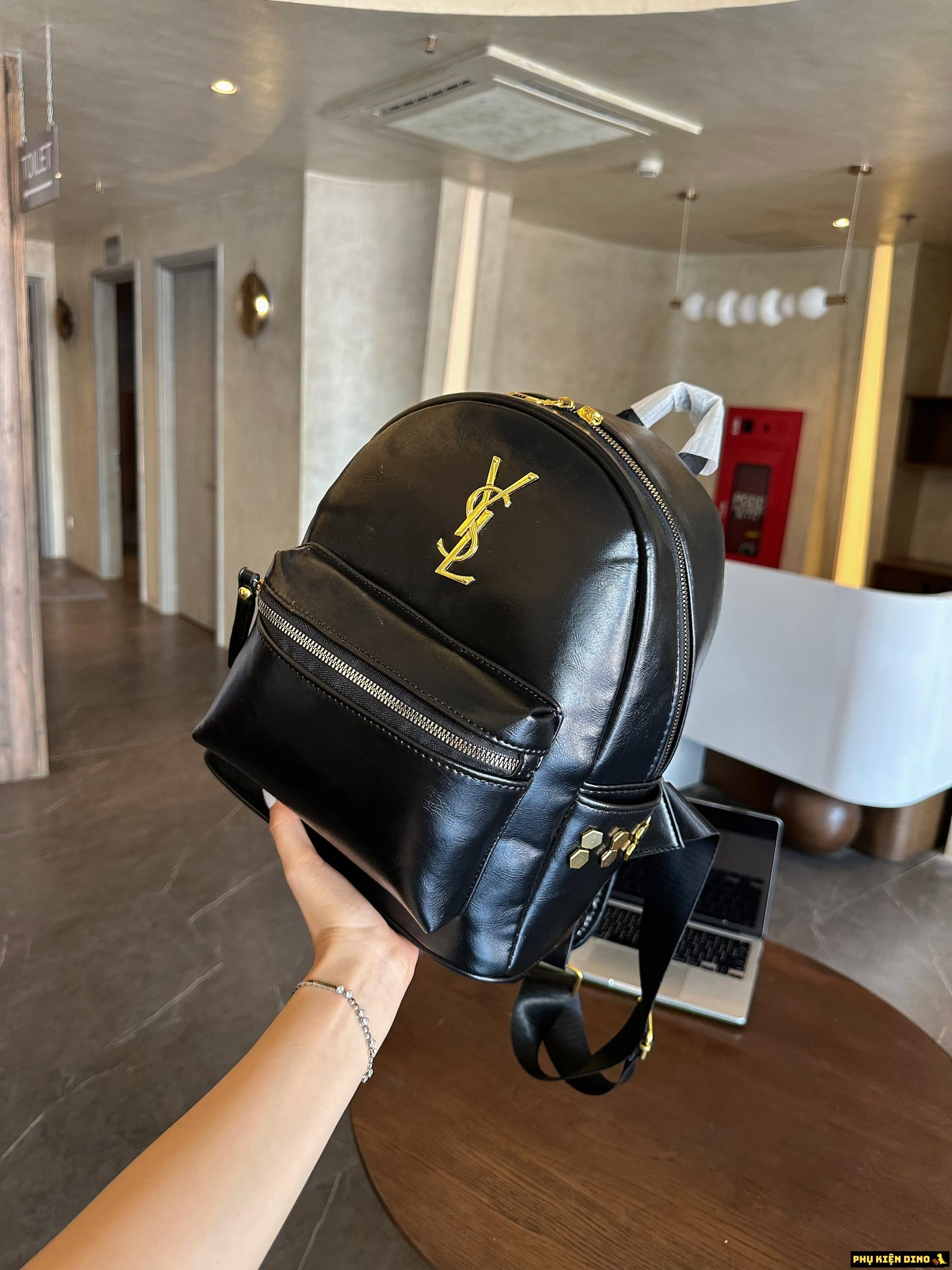 Balo YSL Màu Đen Lót Nhung Balo YSL Màu Đen Lót Nhung